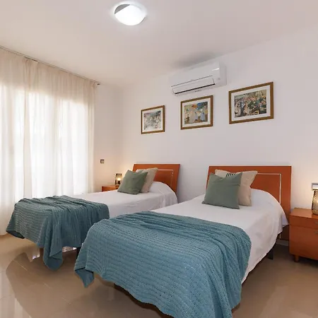 Uhc Pomer Villa Miami Playa